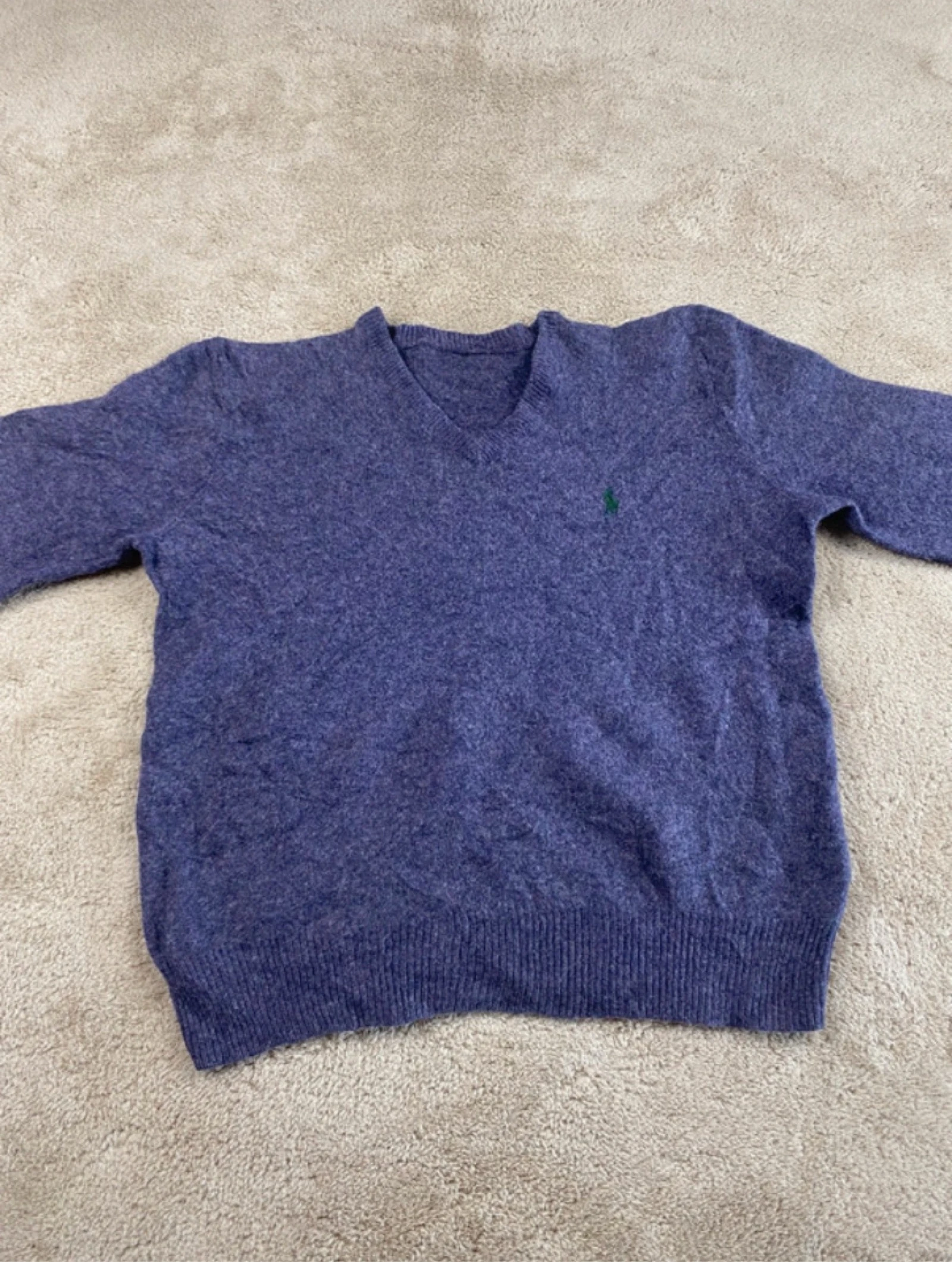 Polo Ralph Lauren de malha 100% lã de cordeiro gola V roxa tamanho P – photo 2
